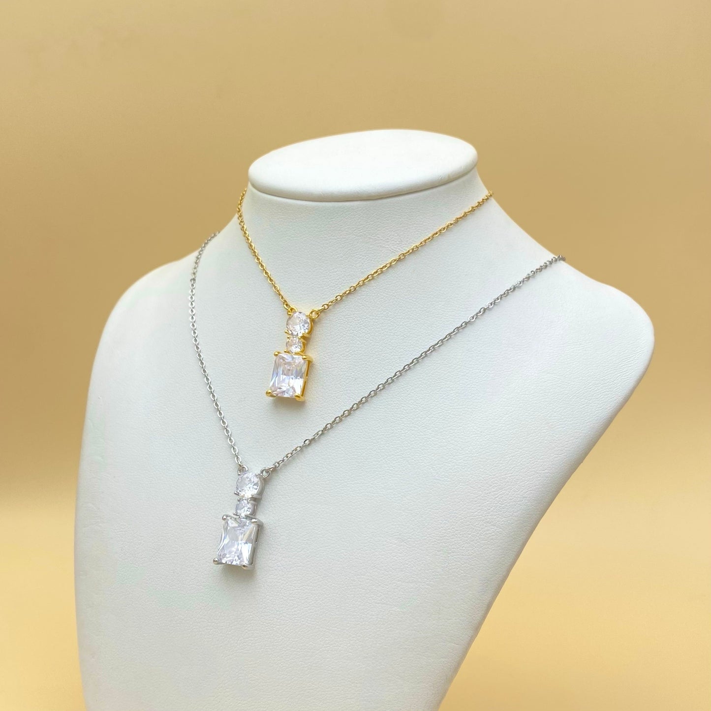 Collana Punto Luce squadrato