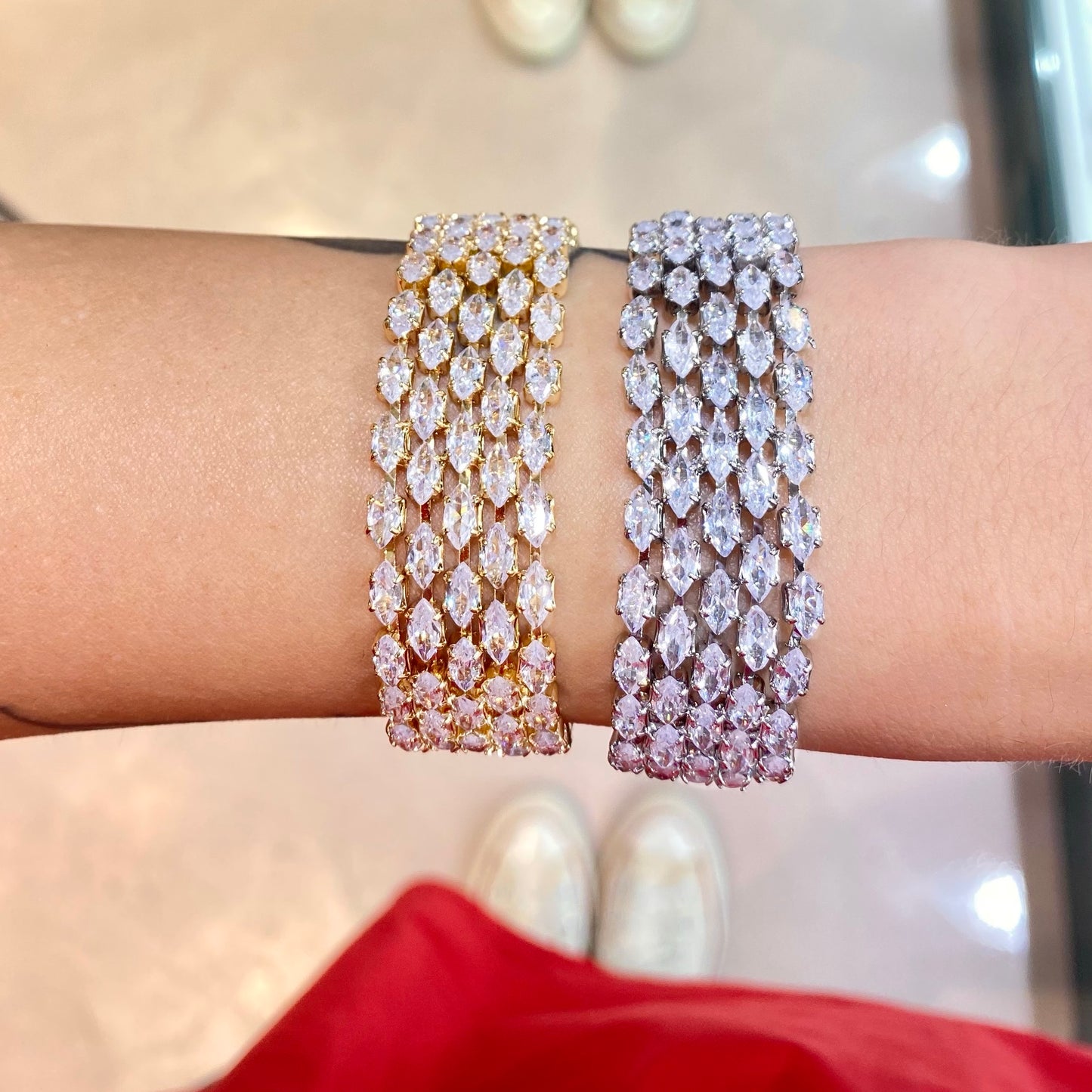 Bracciale a fascia con zirconi