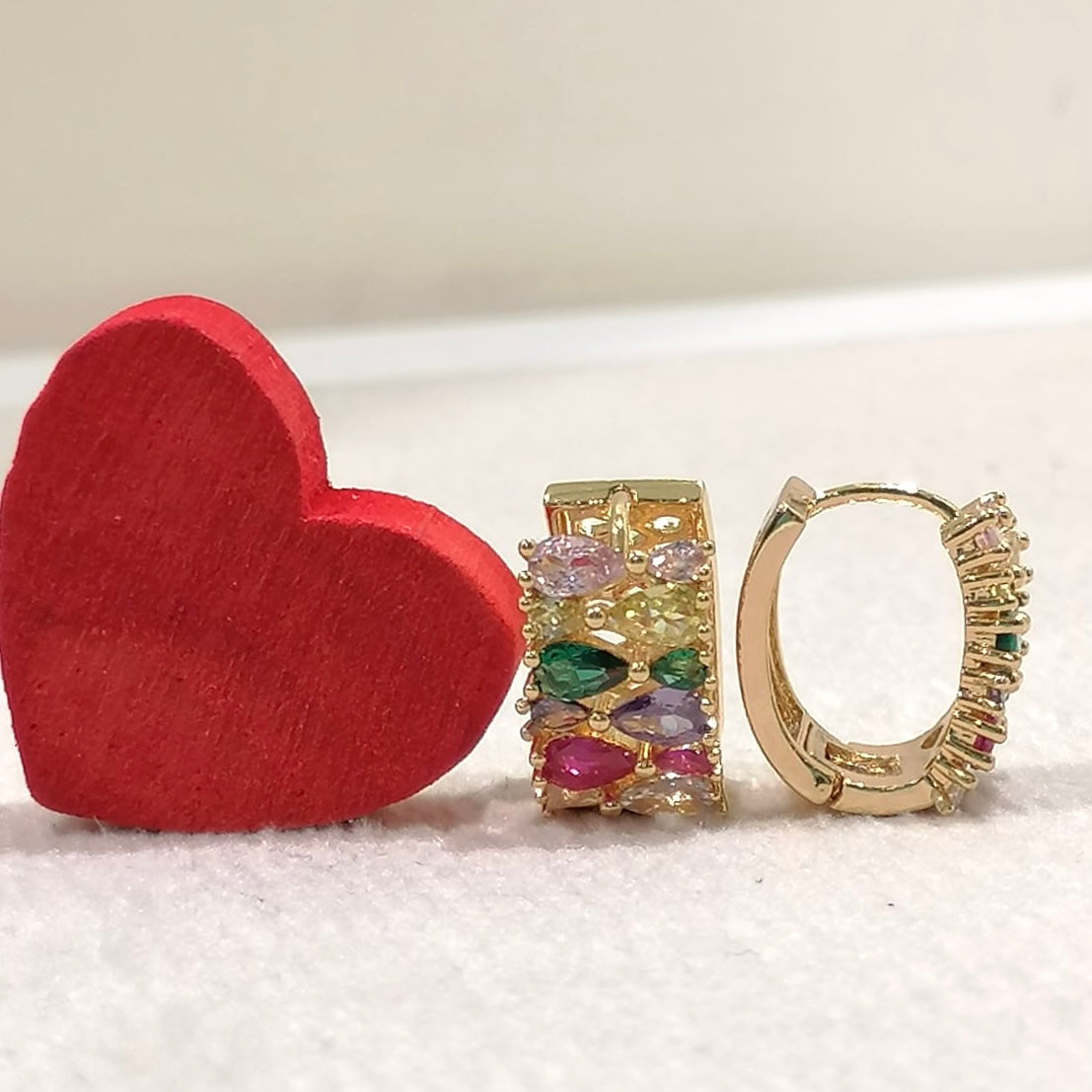 Orecchini Ovali con zirconi multicolor